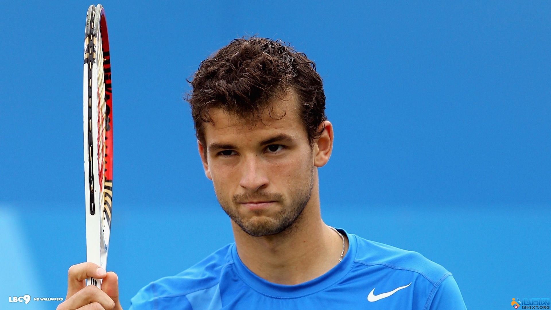 他用纯脚步 他用纯脚步